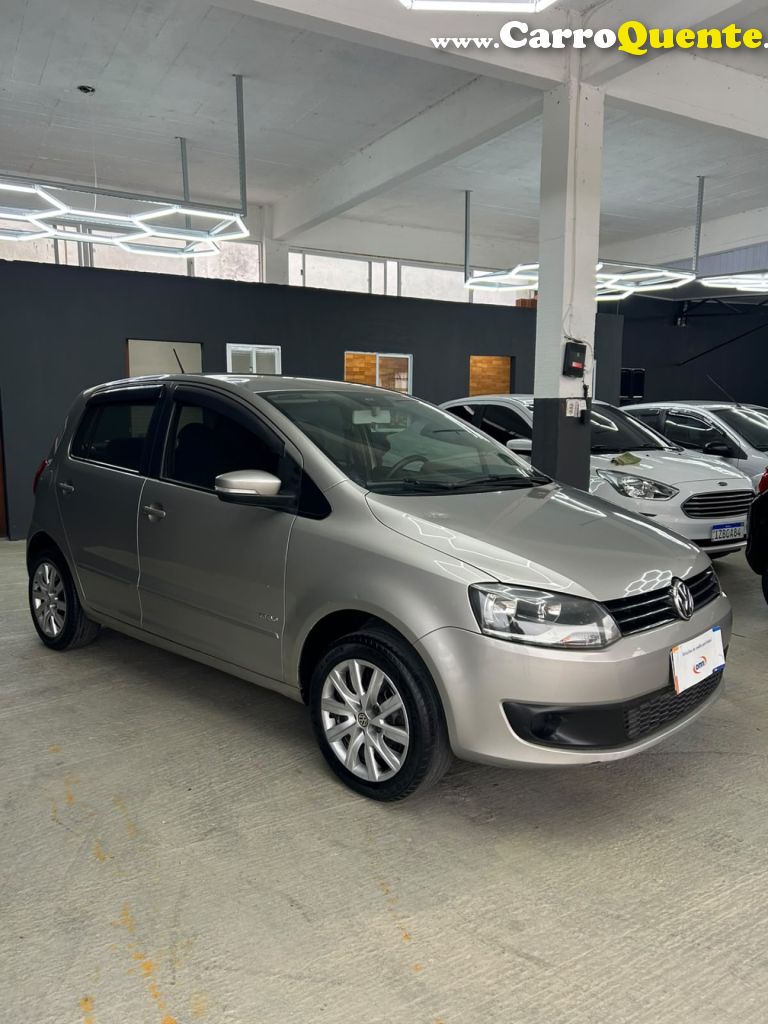 VOLKSWAGEN   FOX 1.6 MI TOTAL FLEX 8V 5P   PRATA 2013 1.6 FLEX - Loja
