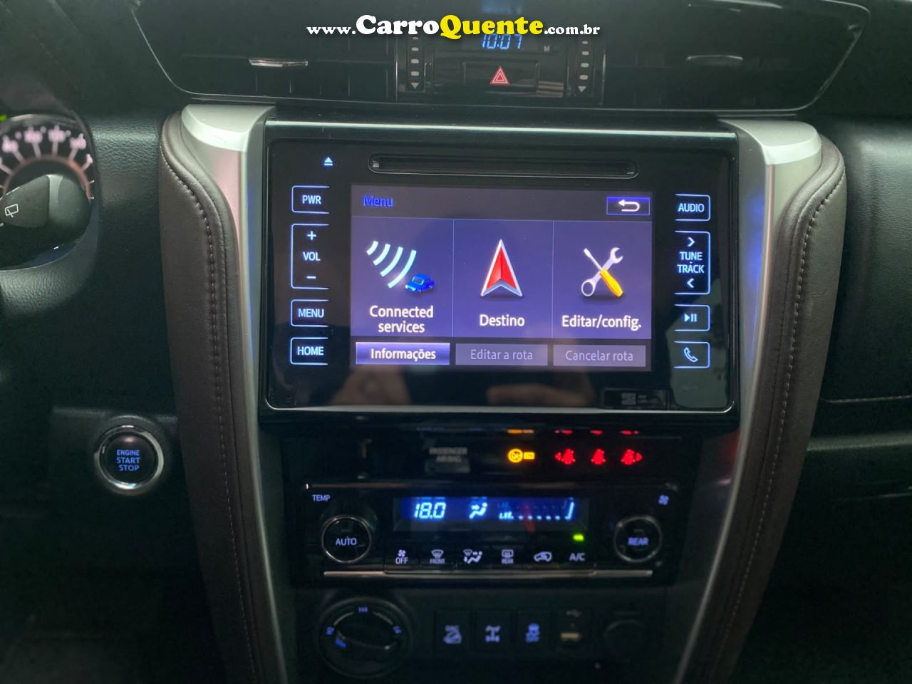 TOYOTA   HILUX SW4 SRX 4X4 2.8 TDI 16V DIES. AUT.   PRETO 2017 2.8 DIESEL - Loja