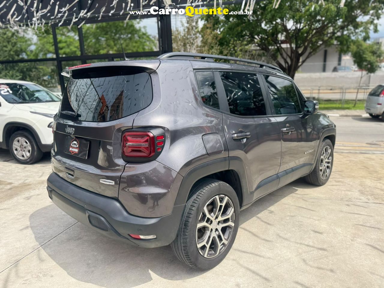 JEEP   RENEGADE LONG. T270 1.3 TB 4X2 FLEX AUT.   CINZA 2024 1.3 FLEX - Loja