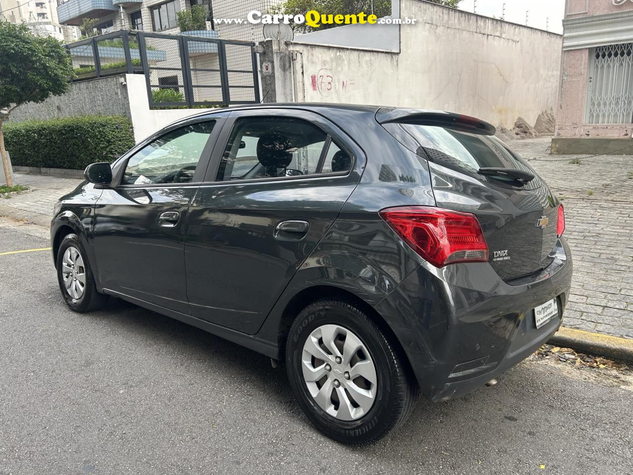 CHEVROLET   ONIX HATCH LT 1.0 8V FLEXPOWER 5P MEC.   CINZA 2019 1.0 FLEX - Loja