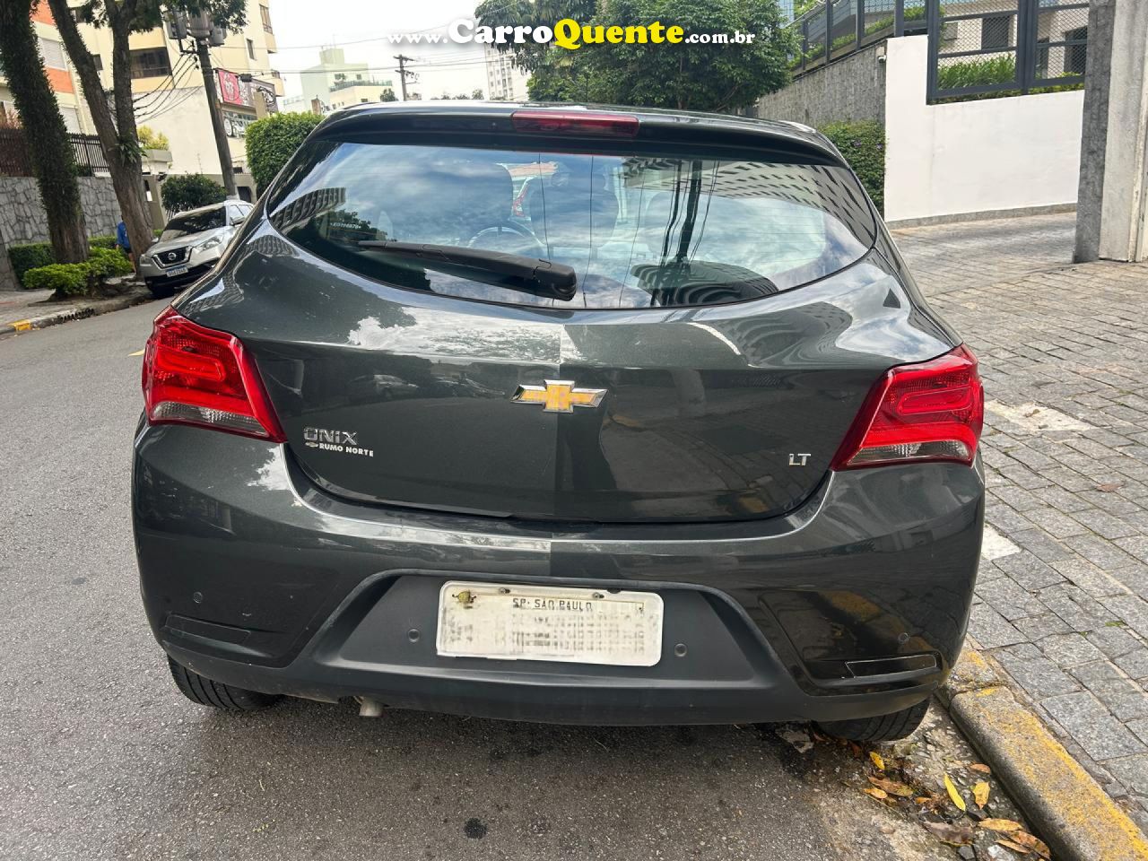 CHEVROLET   ONIX HATCH LT 1.0 8V FLEXPOWER 5P MEC.   CINZA 2019 1.0 FLEX - Loja