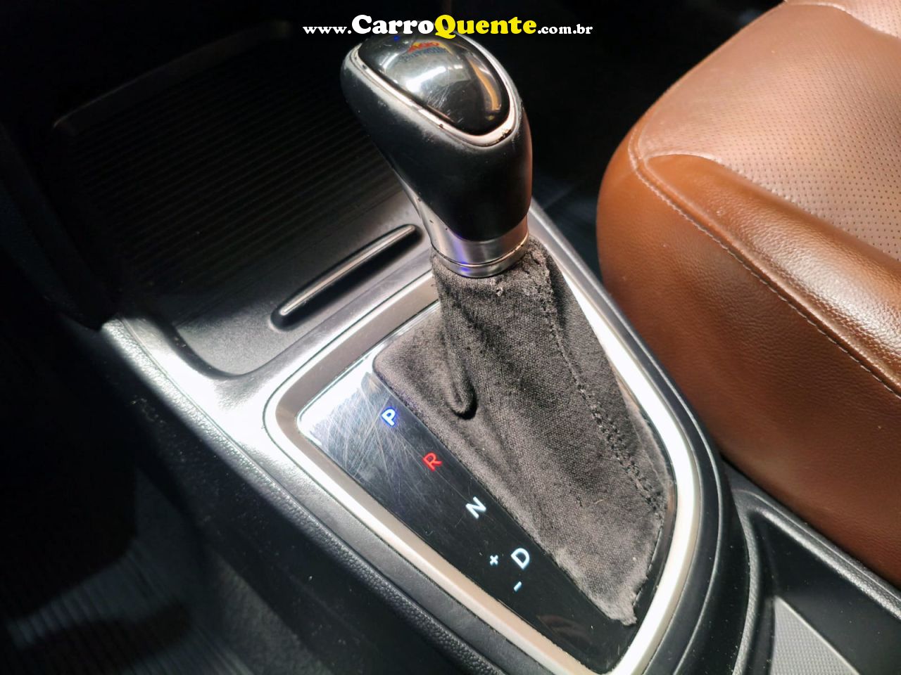 HYUNDAI HB20S 1.6 PREMIUM 16V 2016 - Loja