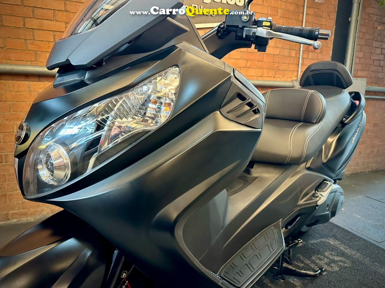 DAFRA MAXSYM 400i 2022 - Loja