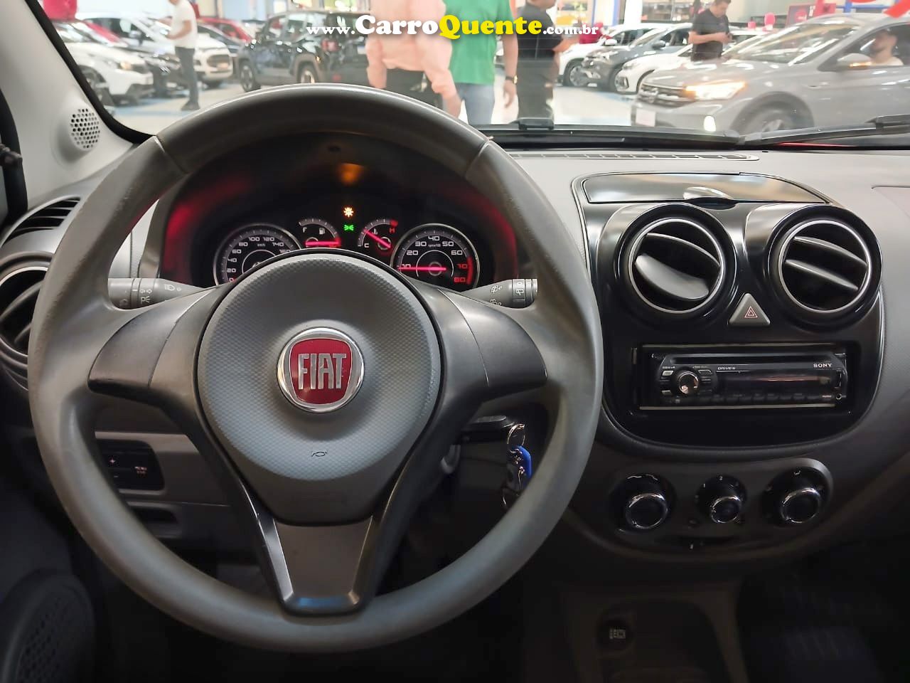 FIAT PALIO 1.4 MPI ATTRACTIVE 8V 2015 - Loja