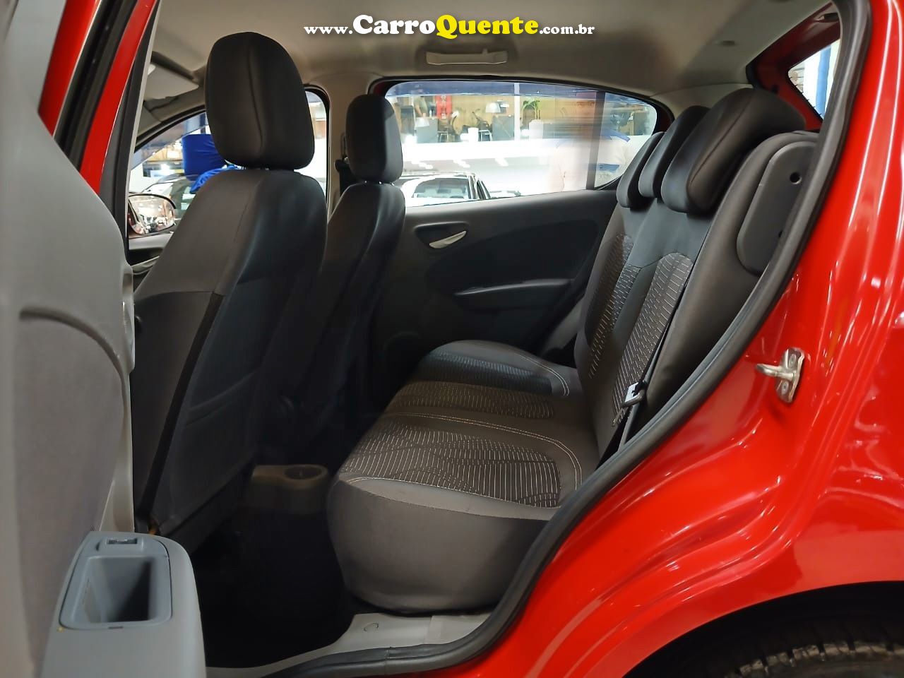 FIAT PALIO 1.4 MPI ATTRACTIVE 8V 2015 - Loja