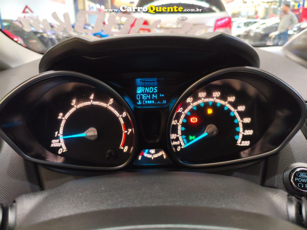 FORD FIESTA 1.6 TITANIUM HATCH 16V 2016 - Loja