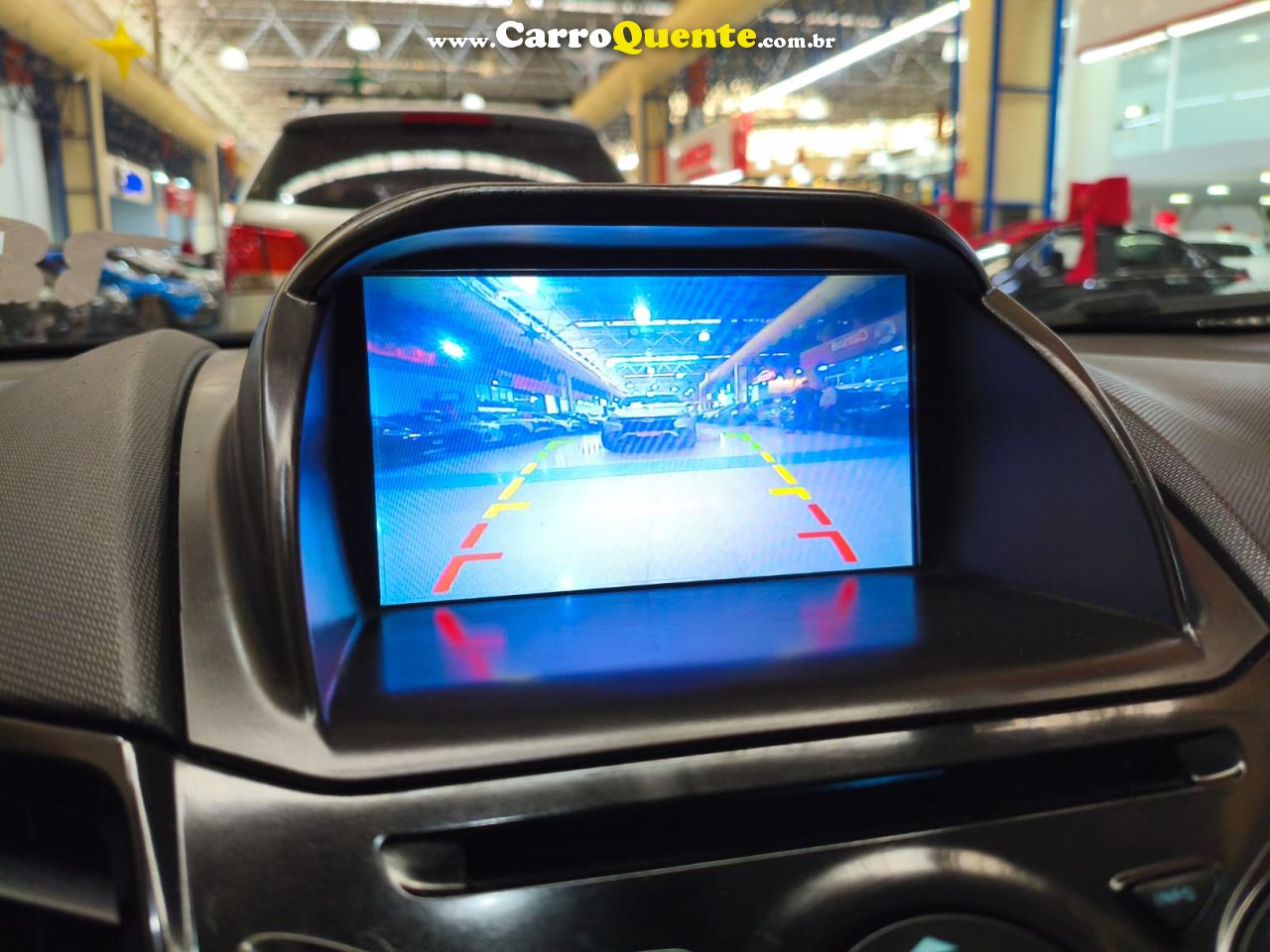FORD FIESTA 1.6 TITANIUM HATCH 16V 2016 - Loja