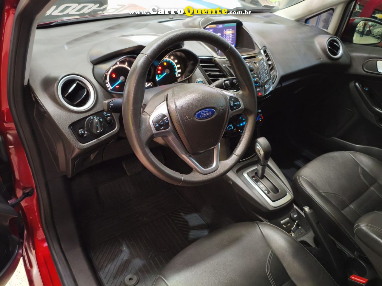 FORD FIESTA 1.6 TITANIUM HATCH 16V 2016 - Loja