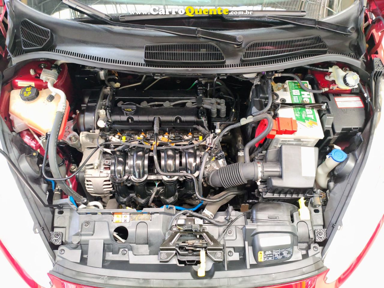 FORD FIESTA 1.6 TITANIUM HATCH 16V 2016 - Loja