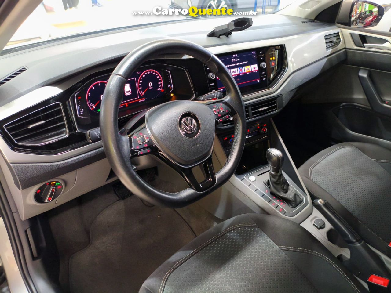 VOLKSWAGEN POLO 1.0 200 TSI HIGHLINE 2019 - Loja