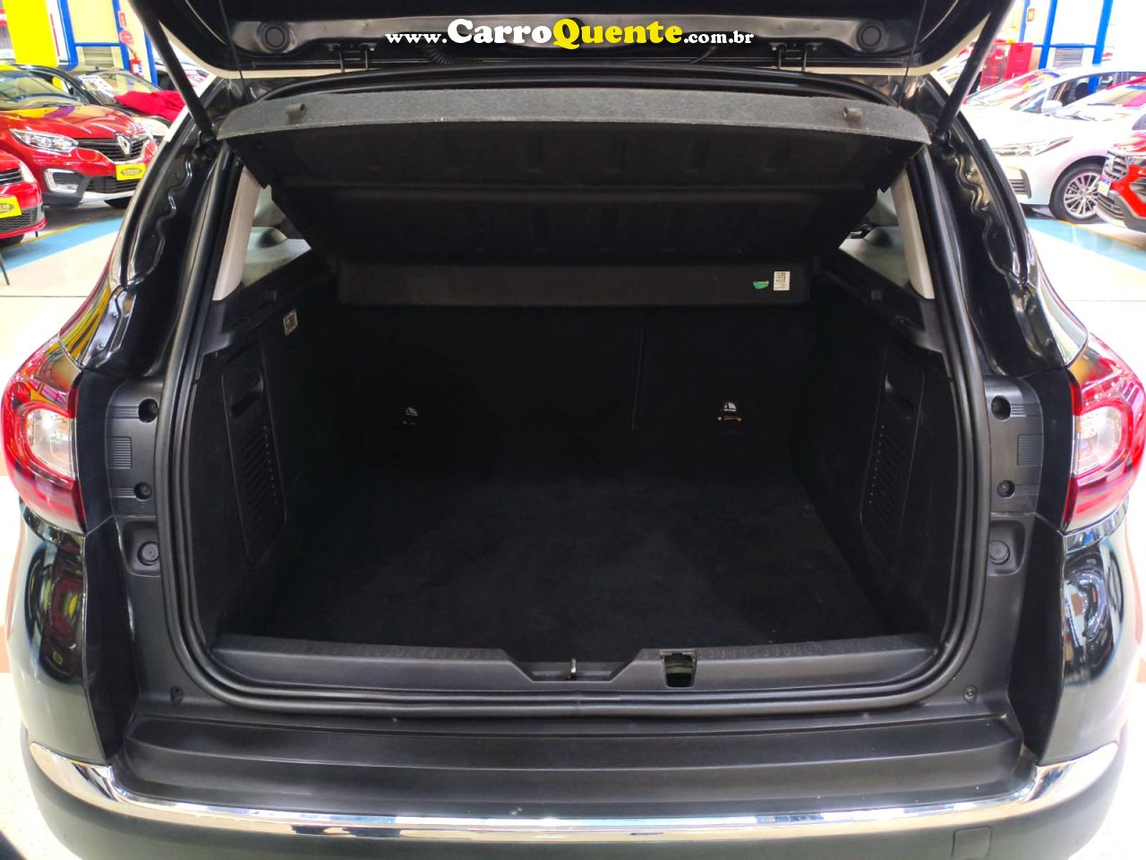 RENAULT CAPTUR 1.6 16V SCE INTENSE 2018 - Loja