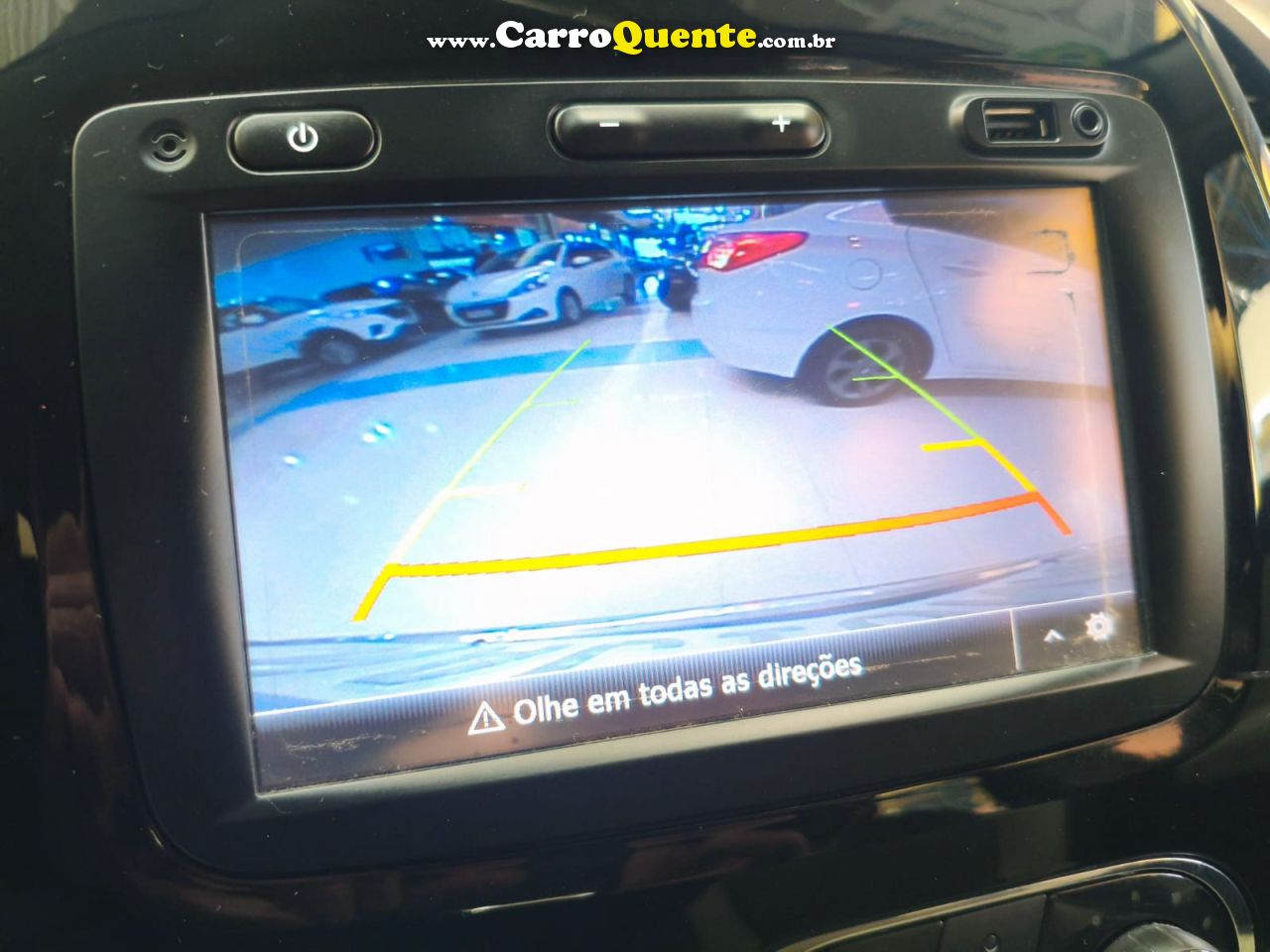 RENAULT CAPTUR 1.6 16V SCE INTENSE 2018 - Loja