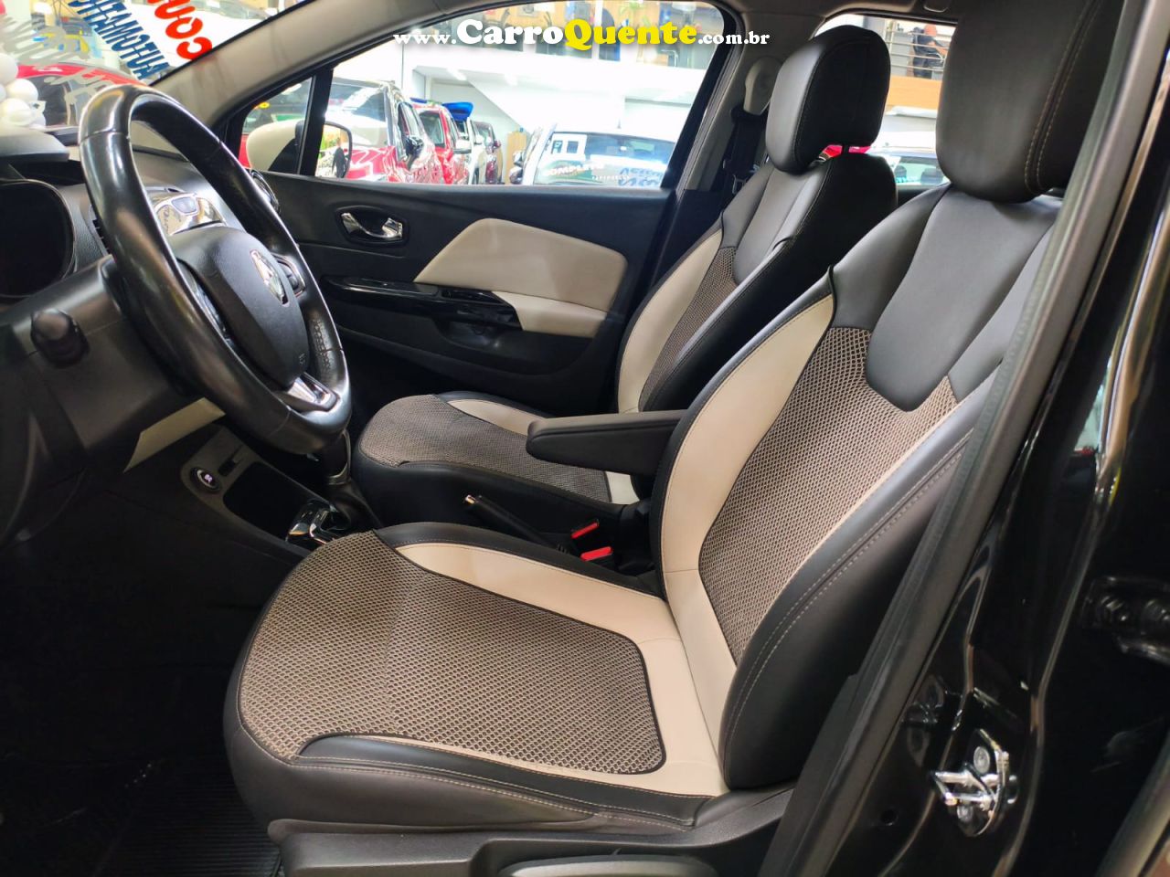 RENAULT CAPTUR 1.6 16V SCE INTENSE 2018 - Loja