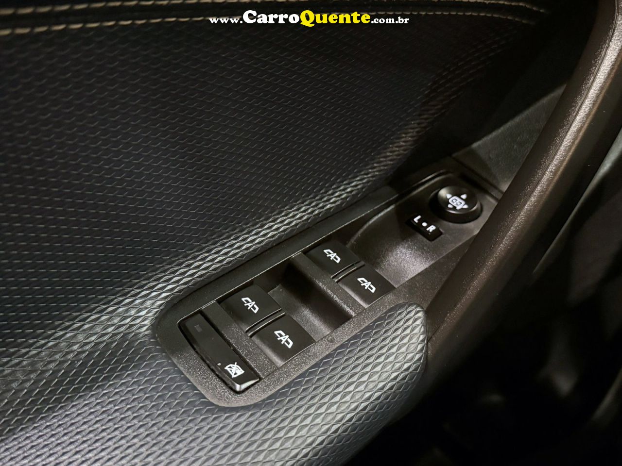 CHEVROLET TRACKER 1.2 TURBO PREMIER 2023 - Loja