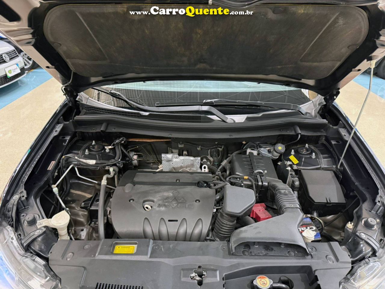 MITSUBISHI OUTLANDER 2.0 16V 2014 - Loja