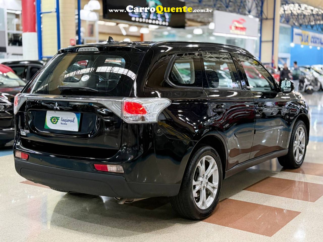 MITSUBISHI OUTLANDER 2.0 16V 2014 - Loja