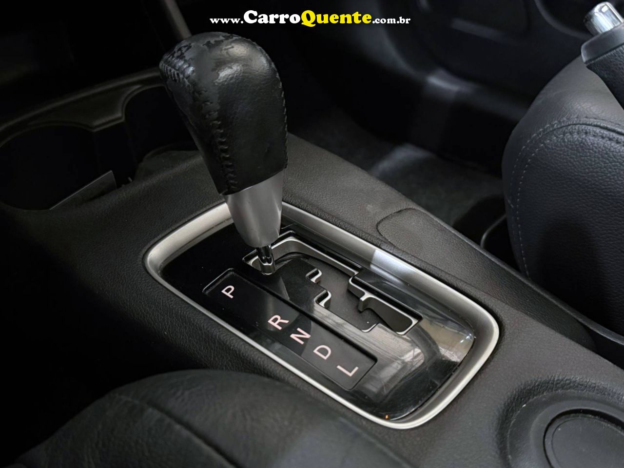 MITSUBISHI OUTLANDER 2.0 16V 2014 - Loja