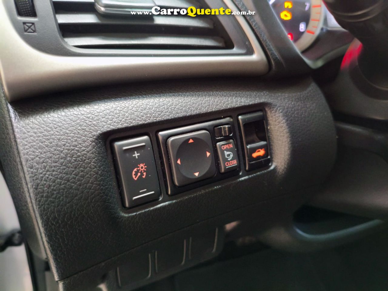NISSAN SENTRA 2.0 SL 16V 2015 - Loja