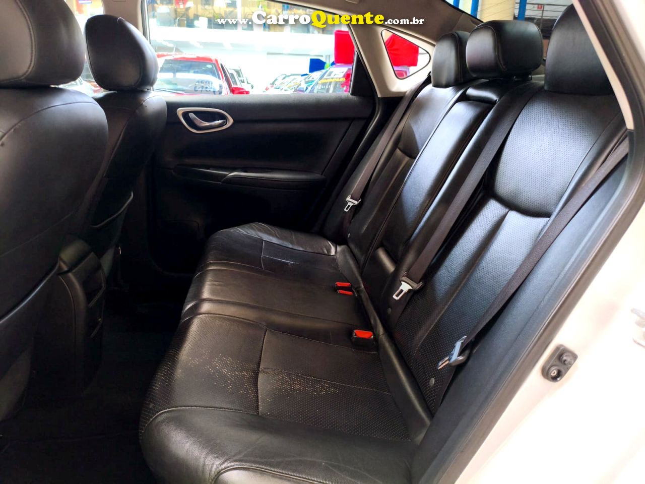 NISSAN SENTRA 2.0 SL 16V 2015 - Loja