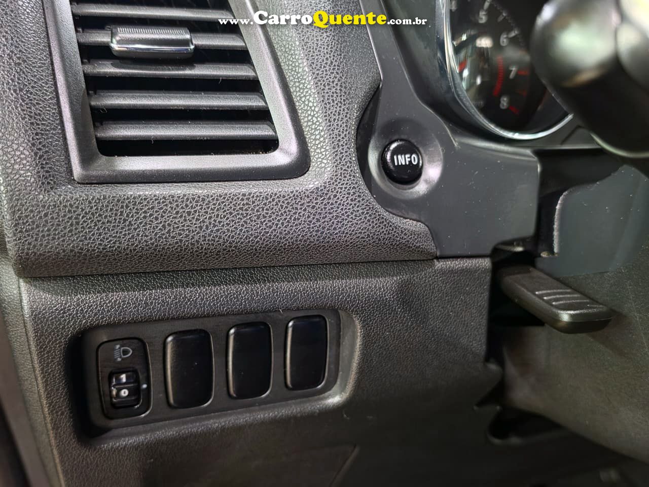 MITSUBISHI ASX 2.0 4X2 16V 2015 - Loja