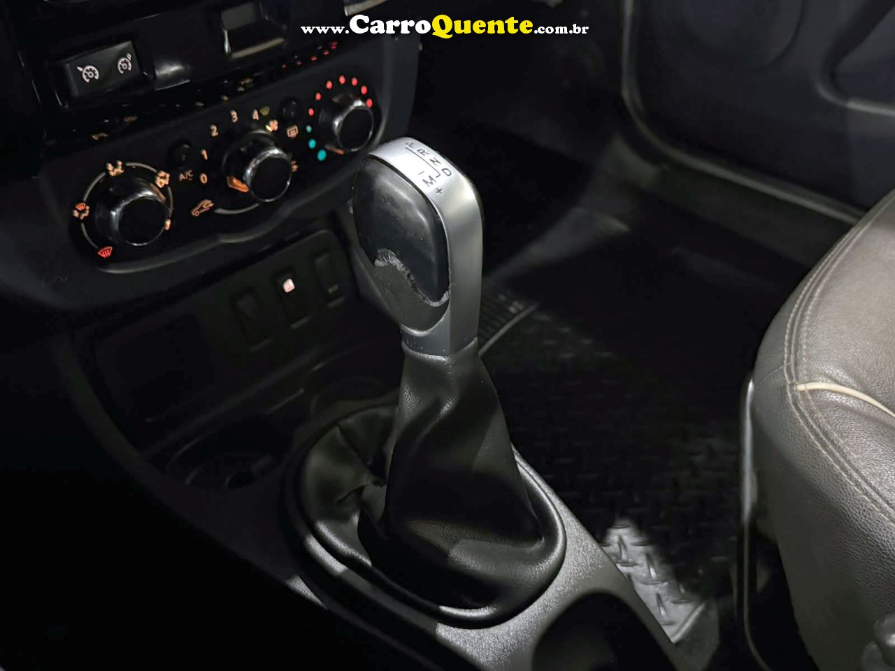RENAULT DUSTER OROCH 2.0 16V DYNAMIQUE 2019 - Loja