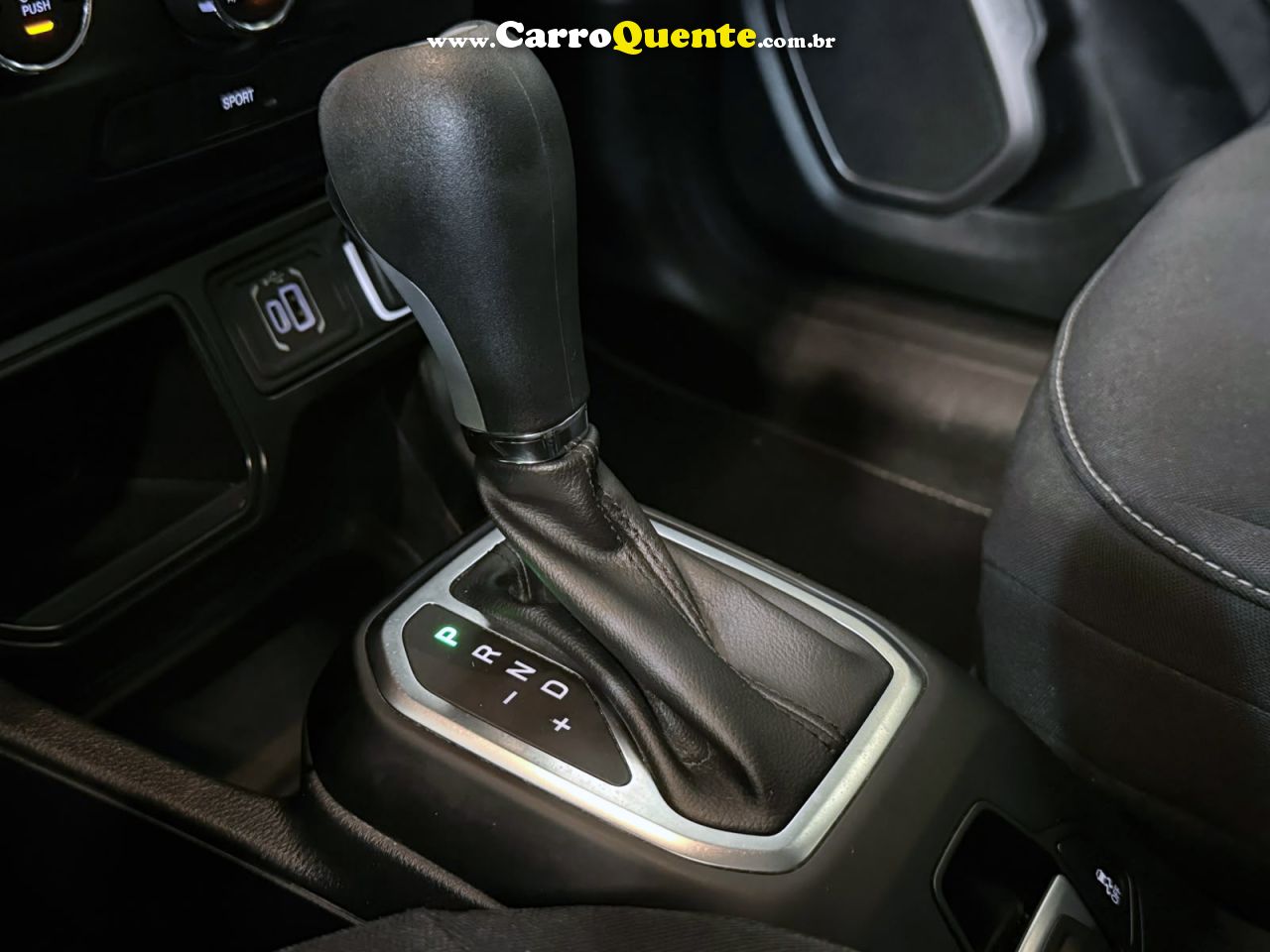 JEEP RENEGADE 1.3 T270 TURBO SPORT 2024 - Loja