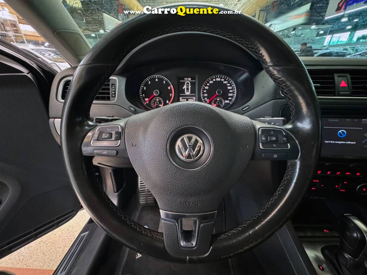 VOLKSWAGEN JETTA 2.0 TSI HIGHLINE 200CV 2011 - Loja