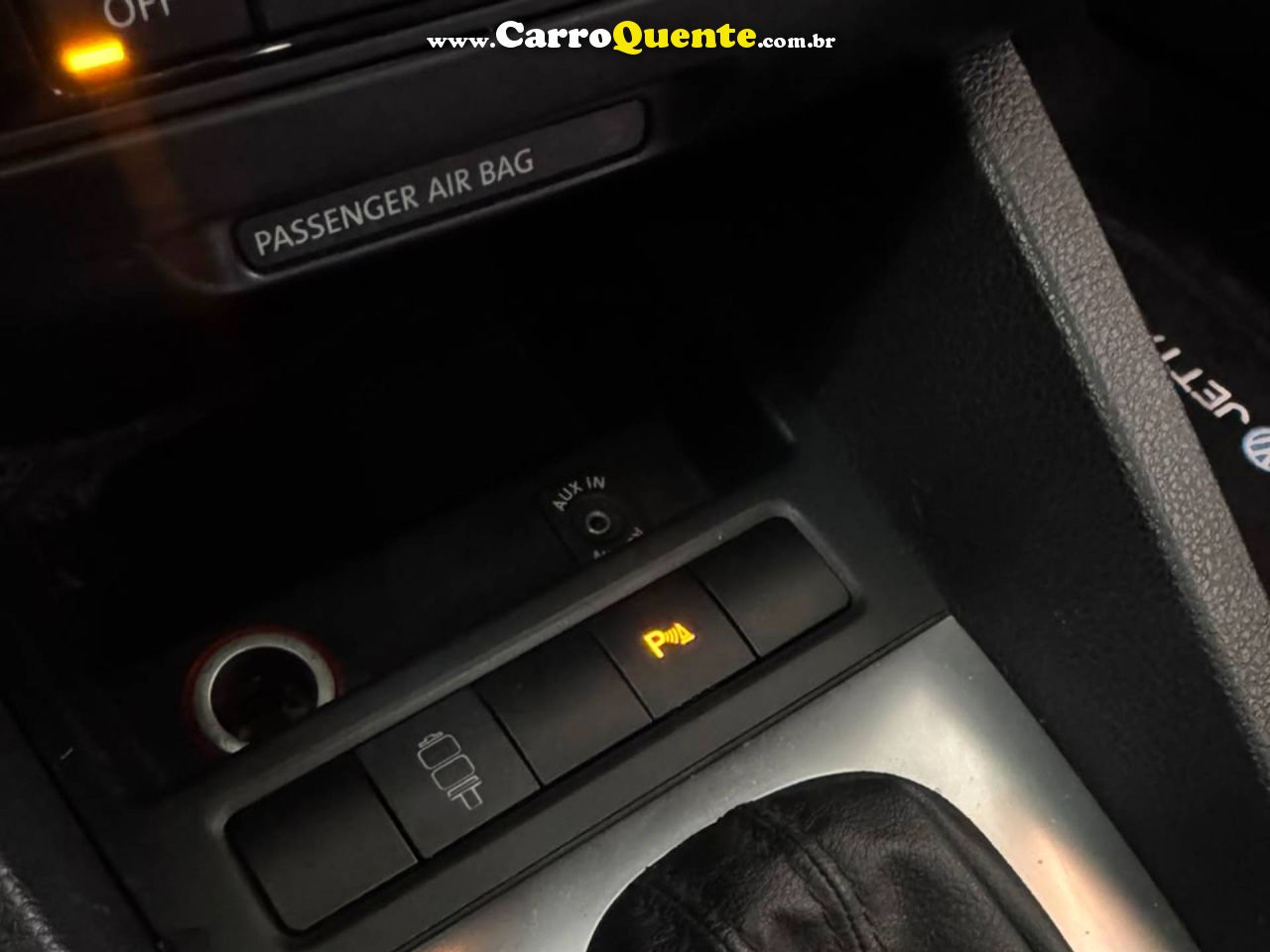 VOLKSWAGEN JETTA 2.0 TSI HIGHLINE 200CV 2011 - Loja