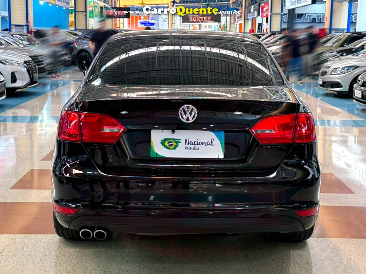 VOLKSWAGEN JETTA 2.0 TSI HIGHLINE 200CV 2011 - Loja