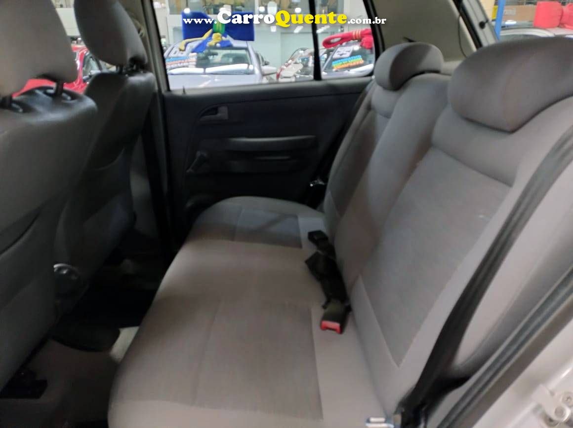 VOLKSWAGEN FOX 1.6 MI PLUS 8V 2010 - Loja