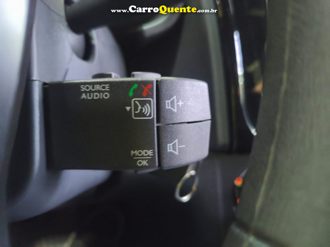 RENAULT LOGAN 1.0 12V SCE ZEN 2025 - Loja