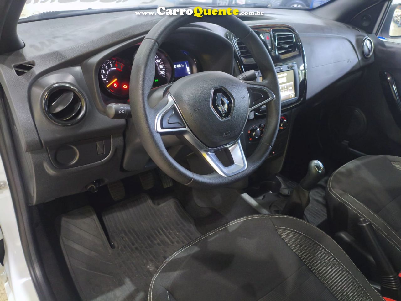 RENAULT LOGAN 1.0 12V SCE ZEN 2025 - Loja