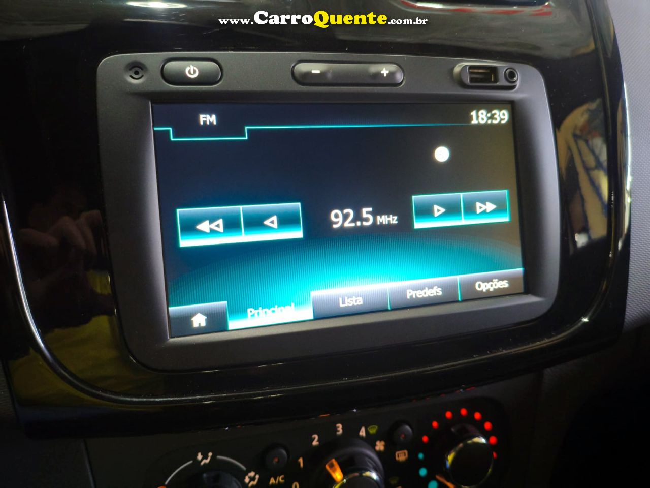 RENAULT LOGAN 1.0 12V SCE ZEN 2025 - Loja