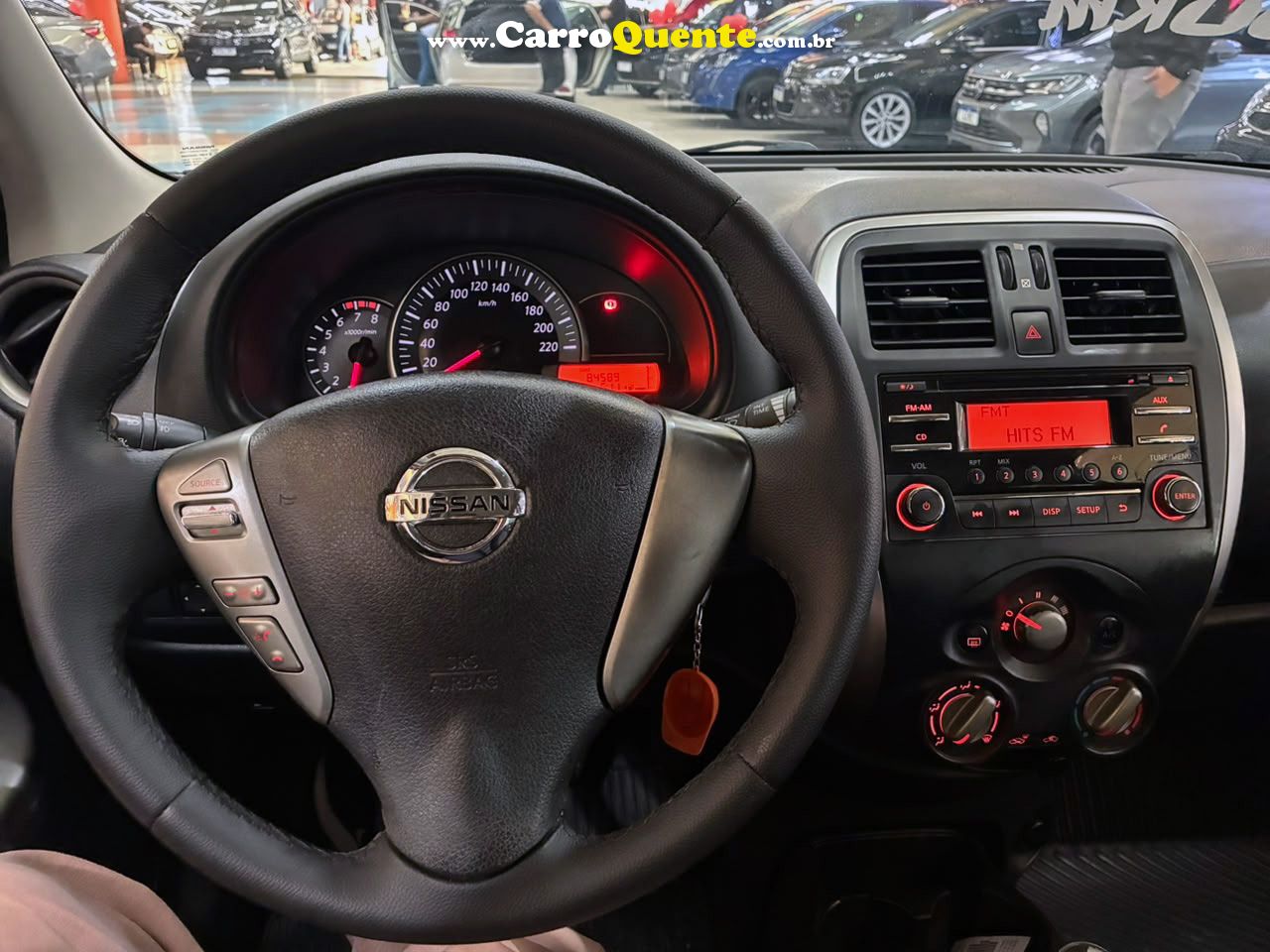 NISSAN MARCH 1.0 SV 16V 2015 - Loja