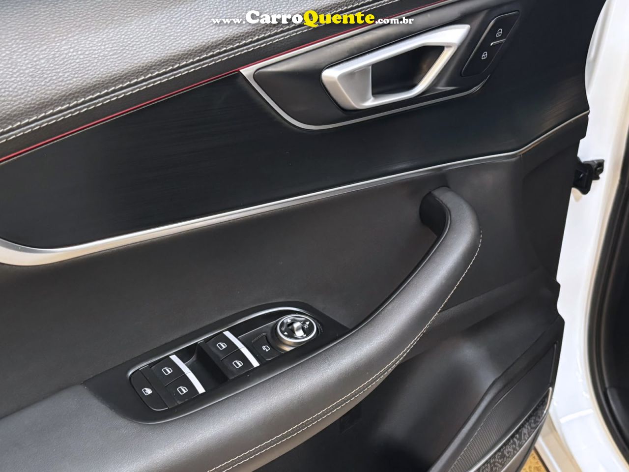 CHERY TIGGO 8 1.6 TGDI TXS MAX DRIVE DCT 2024 - Loja