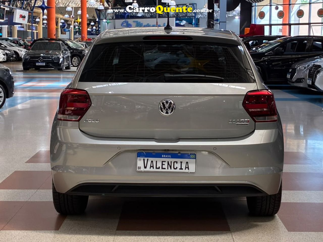 VOLKSWAGEN POLO 1.0 200 TSI HIGHLINE 2019 - Loja