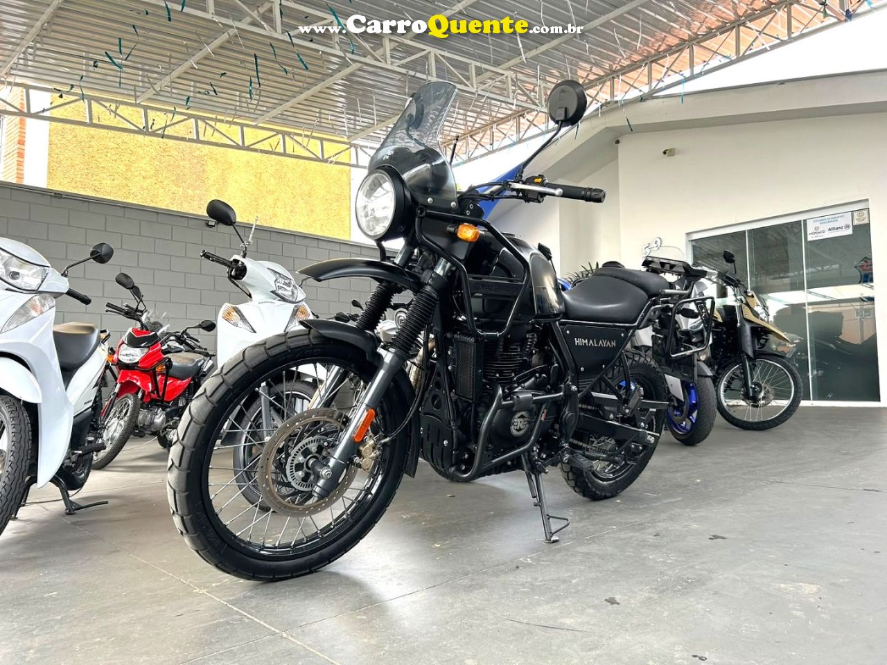 ROYAL ENFIELD - HIMALAYAN 411 2023 Gasolina Manual - Loja
