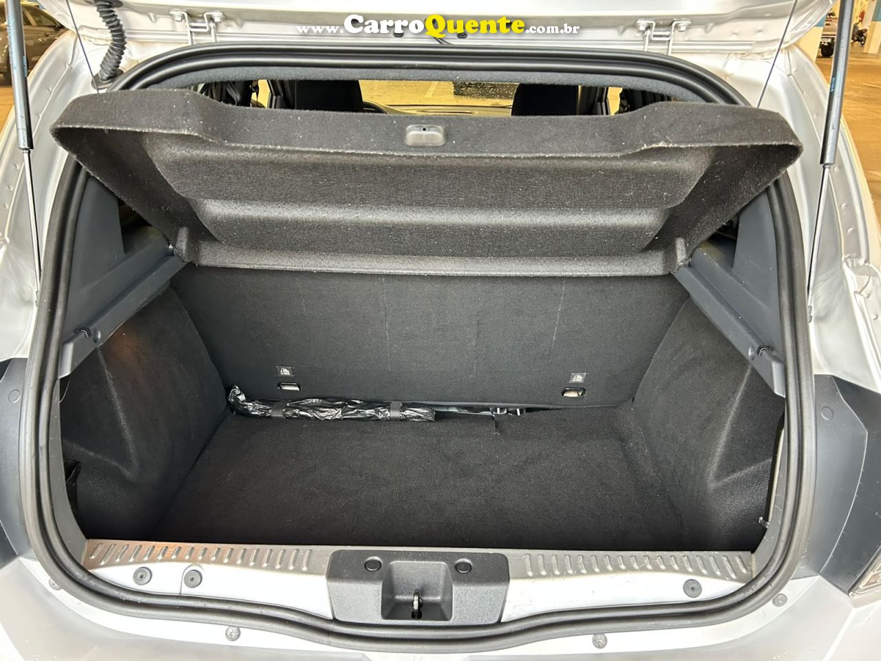 RENAULT SANDERO 1.0 12V SCE S EDITION 2023 - Loja