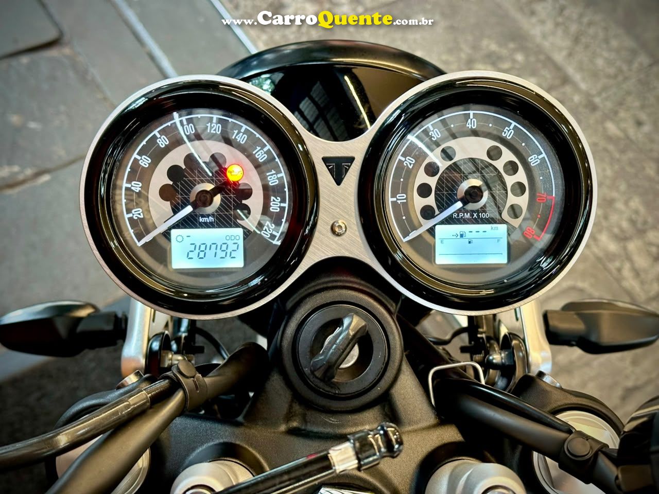 TRIUMPH SPEED TWIN 2020 - Loja