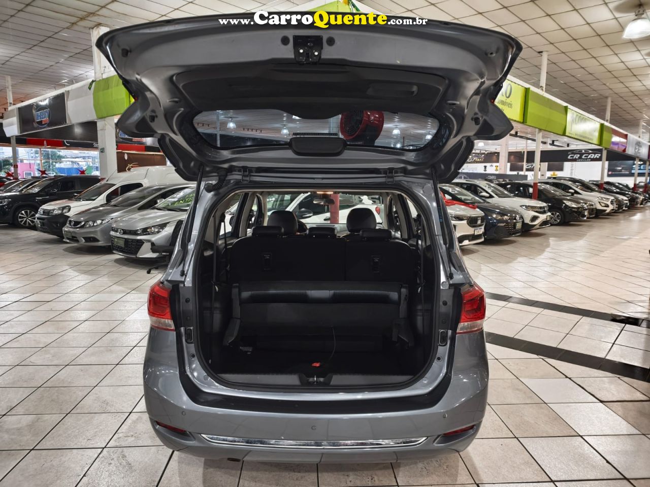 CHEVROLET SPIN 1.8 PREMIER 8V 2023 - Loja