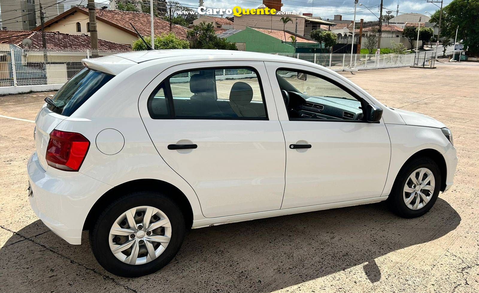 VOLKSWAGEN GOL 1.0 12V MPI 2023 - Loja