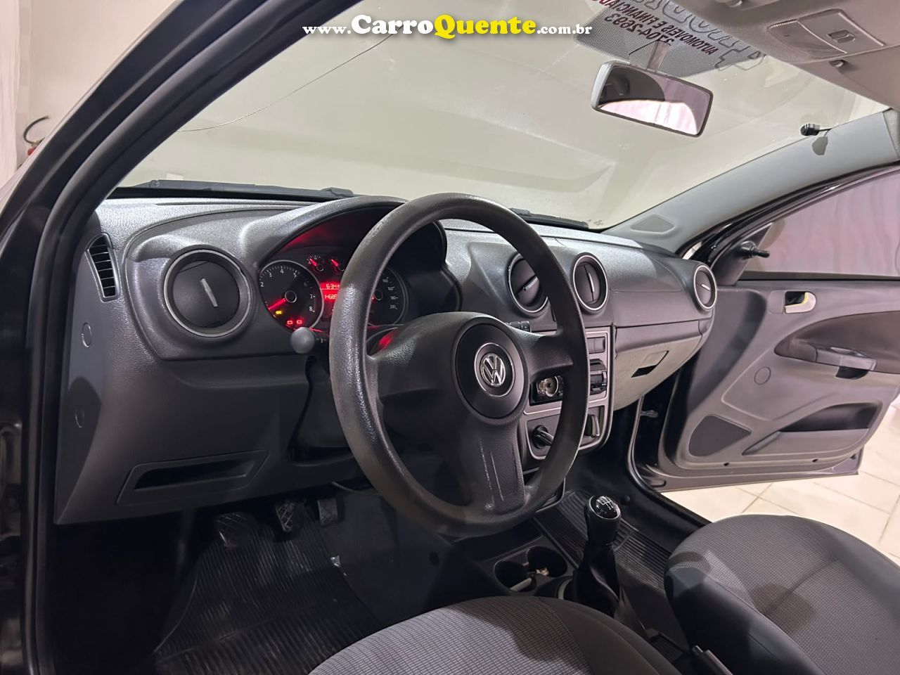 VOLKSWAGEN VOYAGE 1.0 MI CITY 8V 2013 - Loja