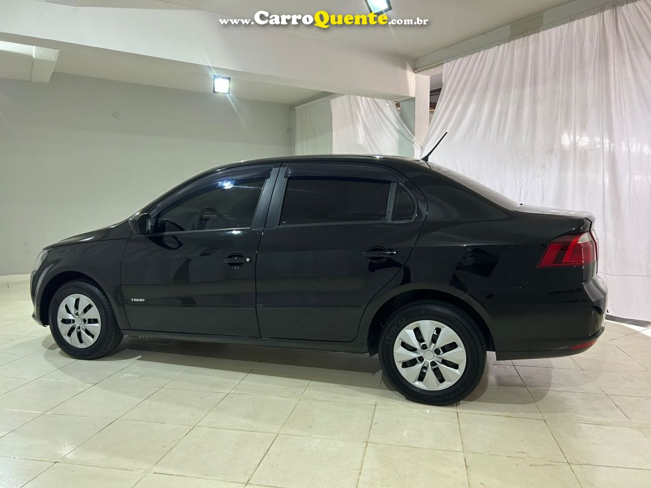 VOLKSWAGEN VOYAGE 1.0 MI CITY 8V 2013 - Loja