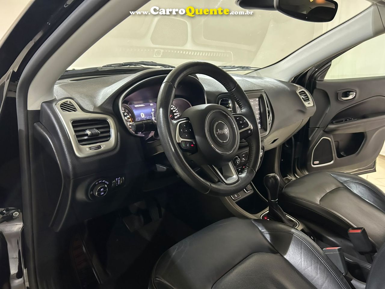 JEEP COMPASS 2.0 16V LONGITUDE 2019 - Loja