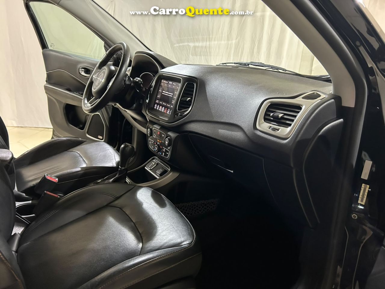 JEEP COMPASS 2.0 16V LONGITUDE 2019 - Loja