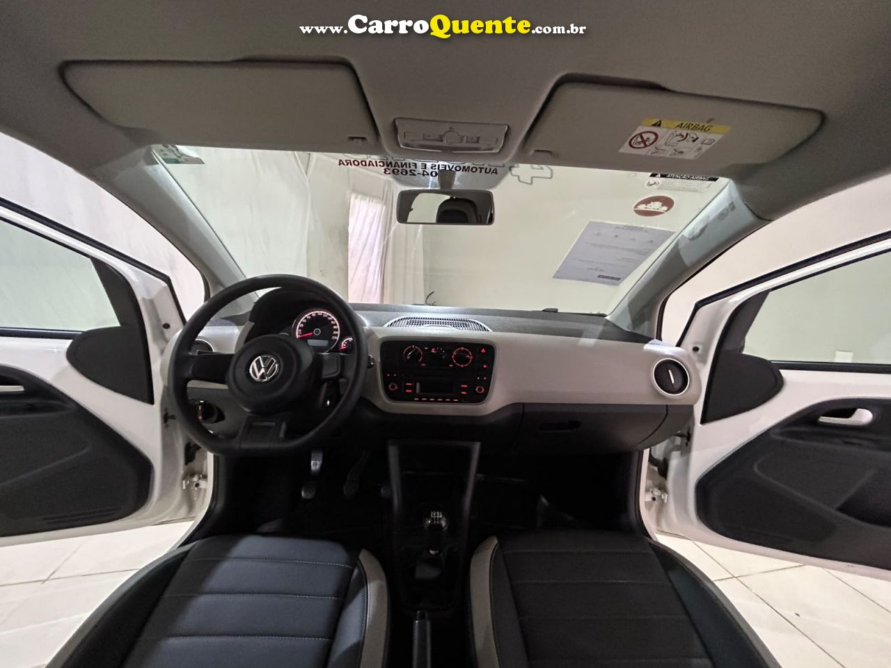VOLKSWAGEN UP 1.0 TSI MOVE UP 12V 2016 - Loja