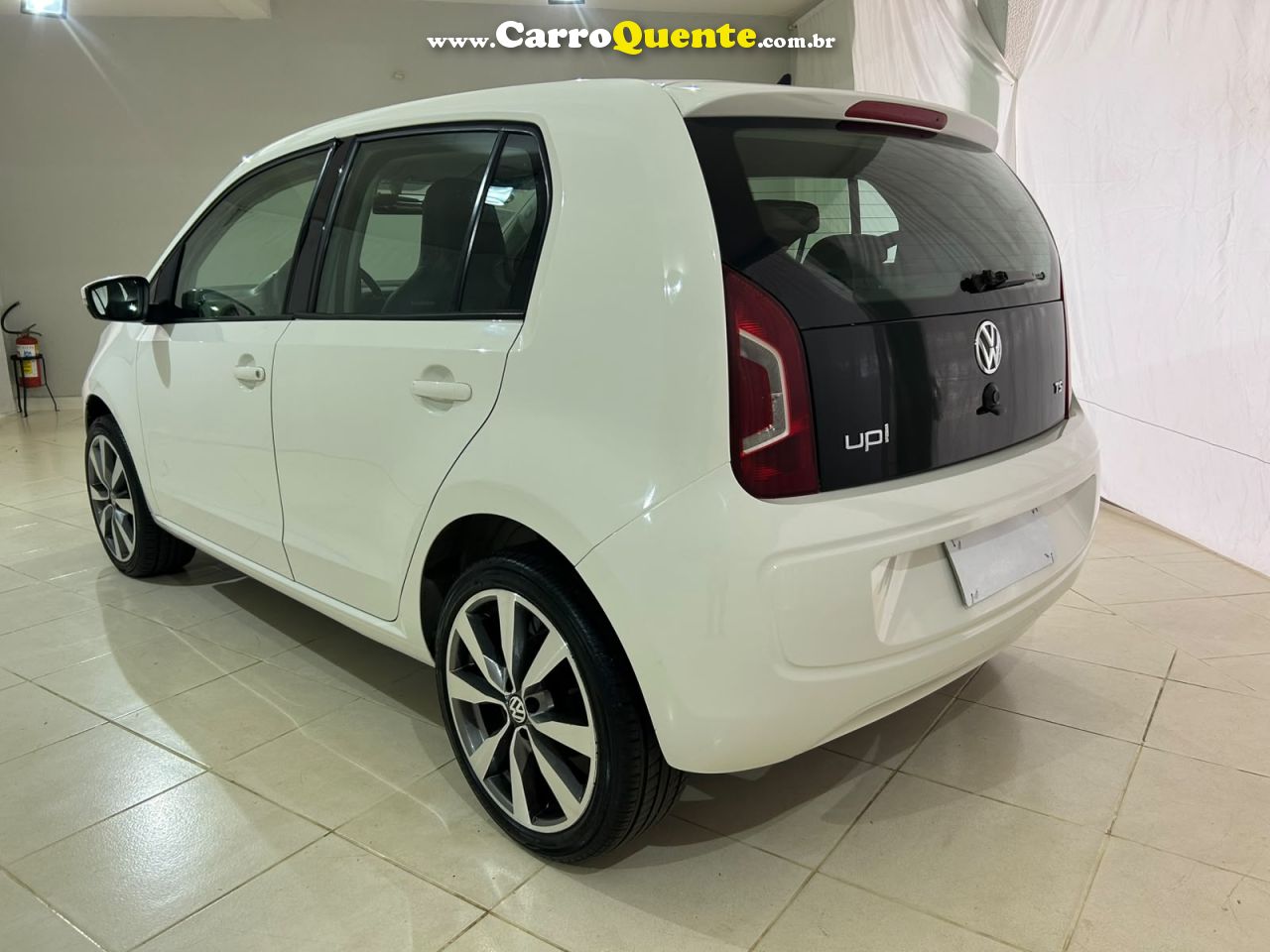 VOLKSWAGEN UP 1.0 TSI MOVE UP 12V 2016 - Loja