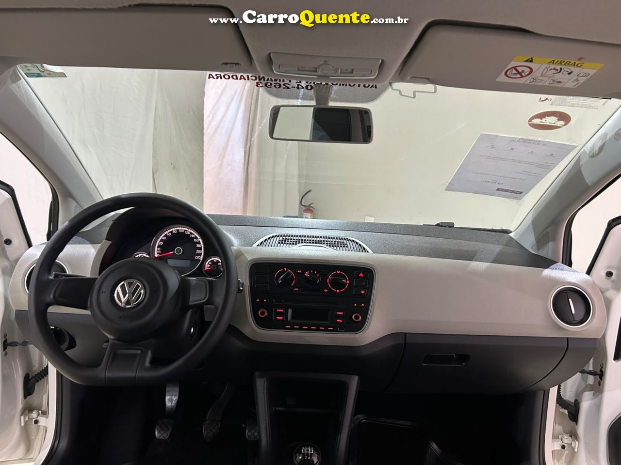 VOLKSWAGEN UP 1.0 TSI MOVE UP 12V 2016 - Loja