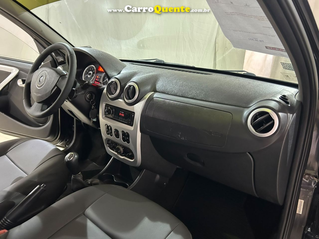 RENAULT SANDERO 1.6 STEPWAY 16V 2011 - Loja
