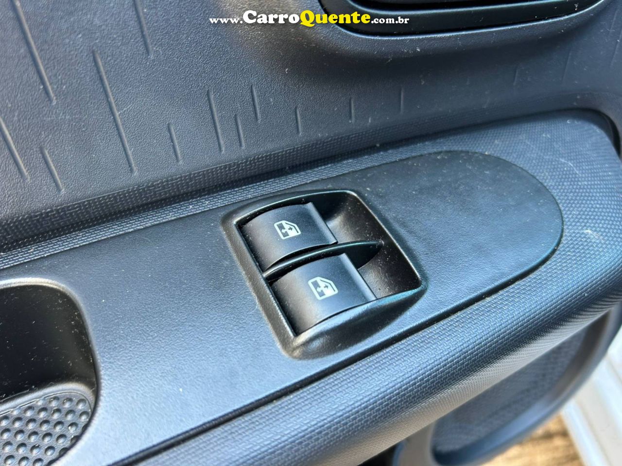 FIAT MOBI 1.0 EVO LIKE 2023 - Loja